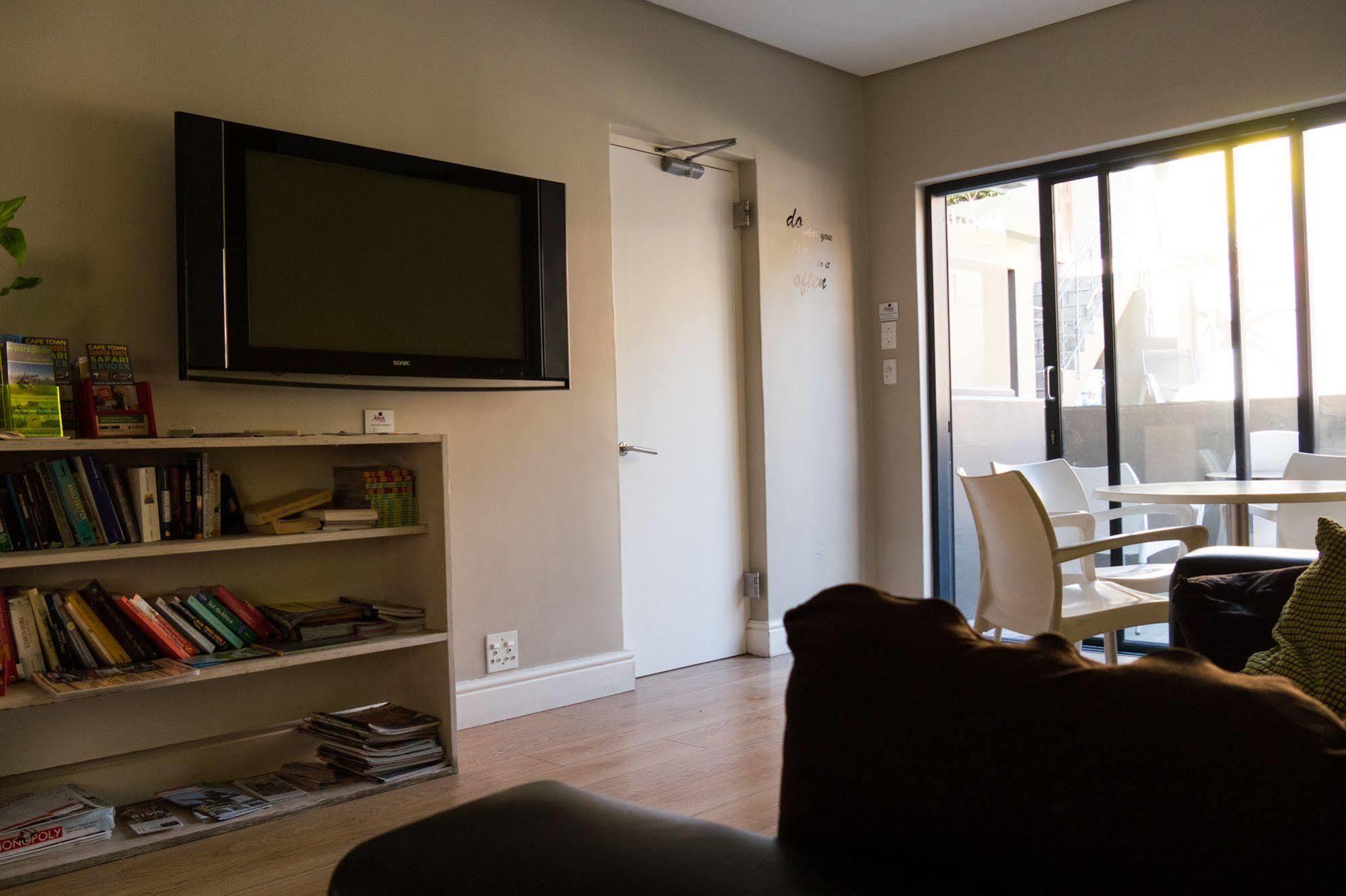 Ashanti Lodge Green Point كيب تاون المظهر الخارجي الصورة