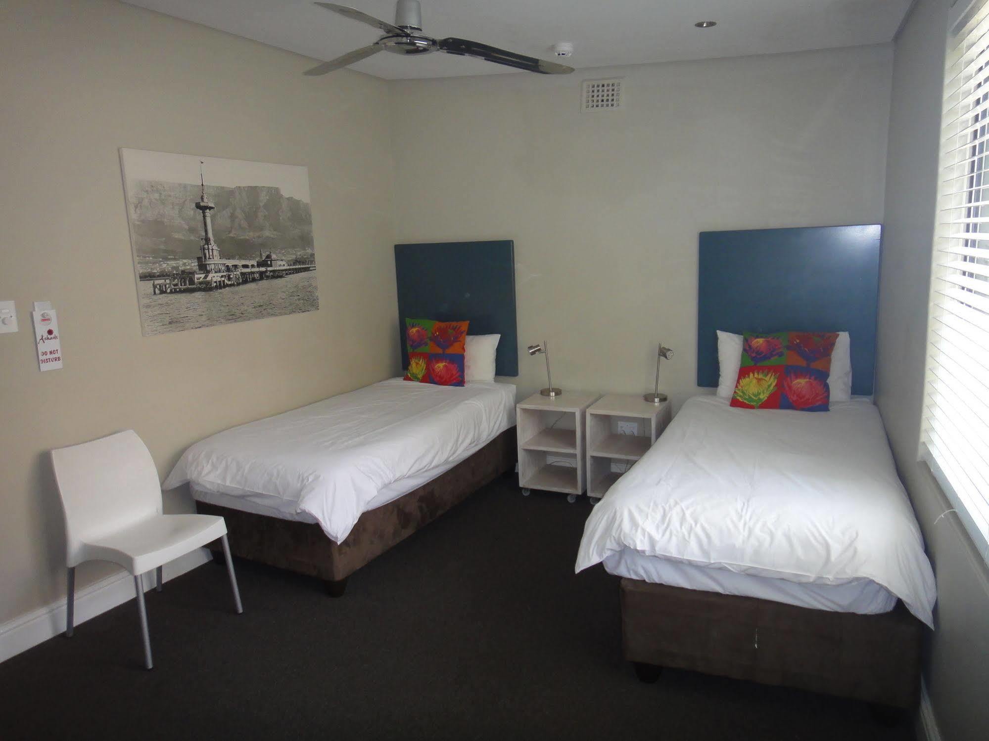 Ashanti Lodge Green Point كيب تاون المظهر الخارجي الصورة